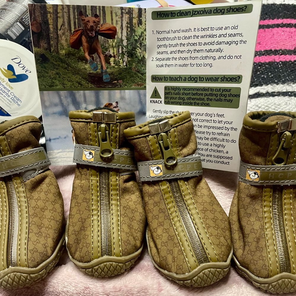 JZXOIVA Brown Dog Shoes with Zipper Closure